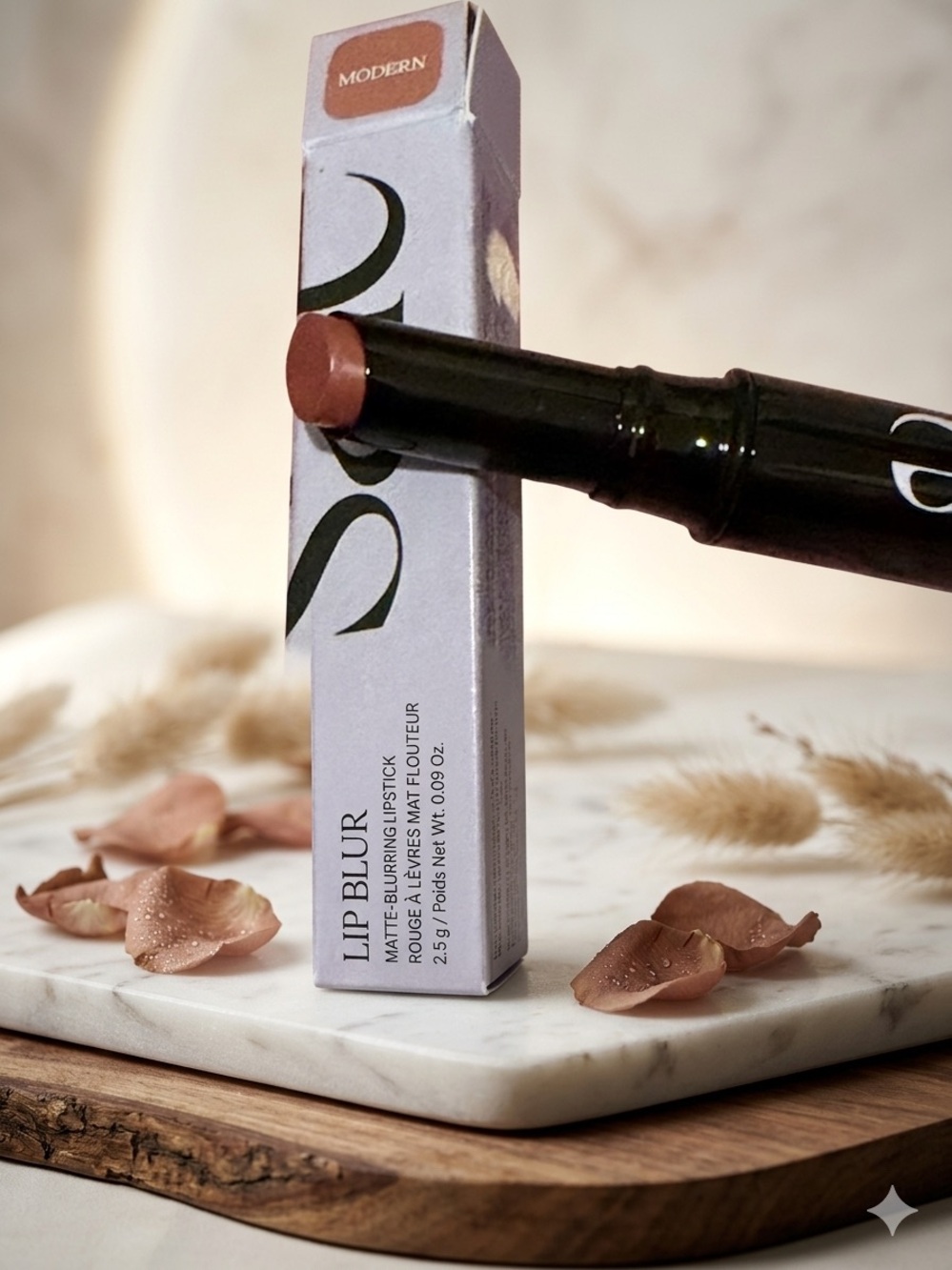 Lip Blur Matte Blurring Lipstick in Modern Pink - saie
